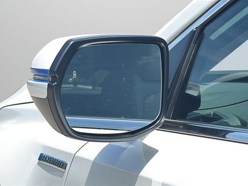 Used 2022 Honda CR-V Touring image 35