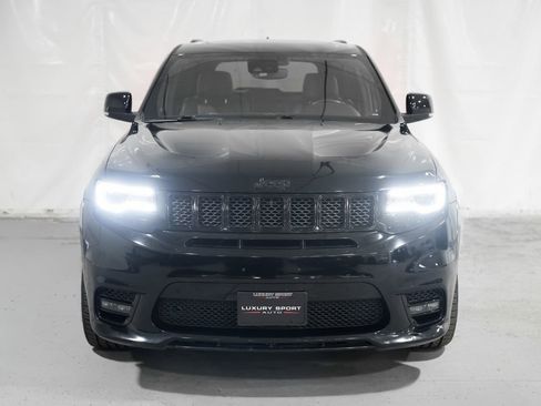 Used 2019 Jeep Grand Cherokee SRT w/ Trailer Tow Group IV AWD/4WD image 5