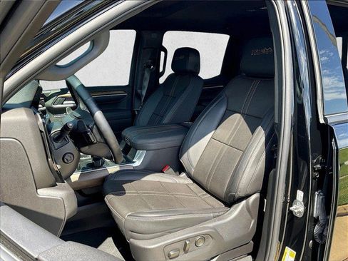 Used 2025 Chevrolet Silverado 1500 High Country w/ Midnight Edition RWD image 26