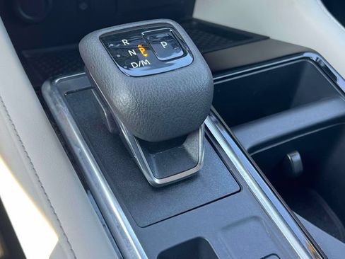 Certified 2023 Nissan Pathfinder SL AWD/4WD image 30