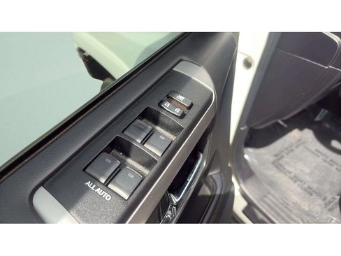 Used 2021 Toyota 4Runner SR5 AWD/4WD image 12
