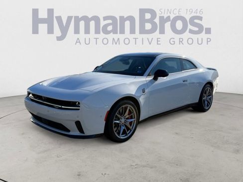 Used 2025 Dodge Charger Daytona Scat Pack w/ Track Pack image 7