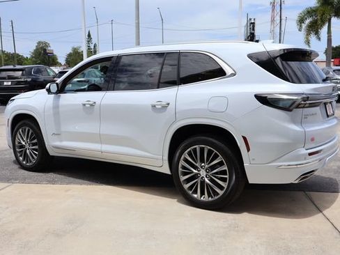 New 2026 Buick Enclave Avenir w/ Super Cruise Package AWD/4WD image 6