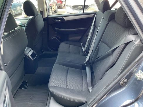 Used 2017 Subaru Outback 2.5i Premium image 29