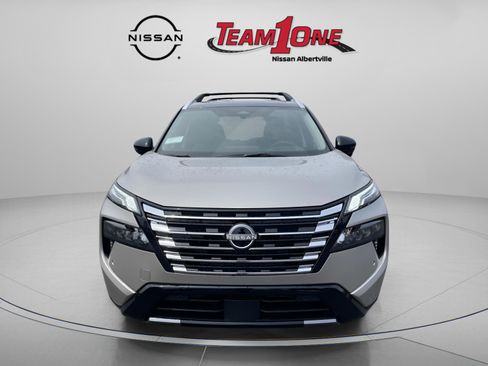 New 2026 Nissan Rogue Platinum AWD/4WD image 2