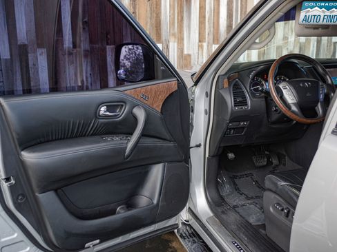 Used 2015 INFINITI QX80 Luxe w/ 22" Wheel Package image 10