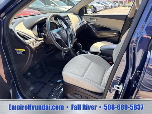 Used 2018 Hyundai Santa Fe SE w/ Cargo Package AWD/4WD image 18