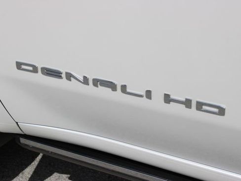 Used 2024 GMC Sierra 2500 Denali Ultimate AWD/4WD image 20
