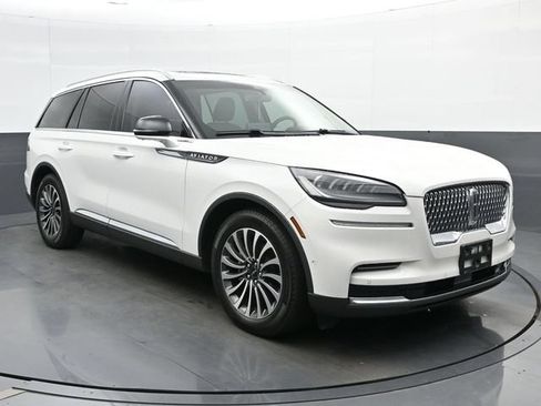 Used 2023 Lincoln Aviator Reserve w/ Equipment Group 201A RWD image 1