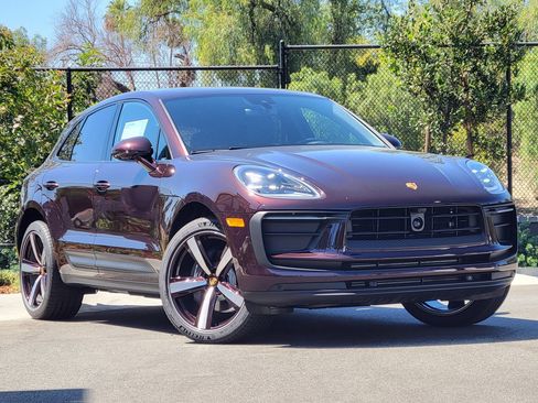 New 2026 Porsche Macan AWD/4WD image 9