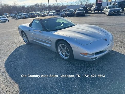 Used 2000 Chevrolet Corvette Convertible w/ Memory Pkg image 4