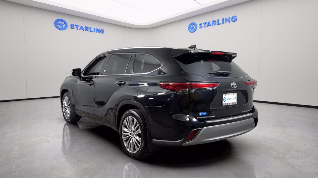 Used 2023 Toyota Highlander Platinum AWD/4WD image 5