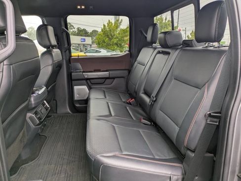 Used 2022 Ford F150 Lariat w/ Equipment Group 502A High image 14