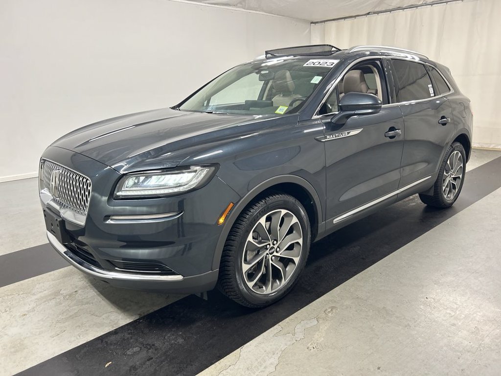 Used 2023 Lincoln Nautilus Reserve AWD/4WD image 5