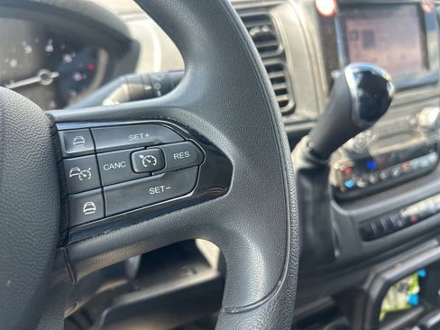 Used 2025 RAM ProMaster 2500 w/ Convenience Group FWD image 10