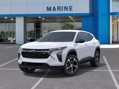 New 2026 Chevrolet Trax RS w/ Driver Confidence Package FWD image 6