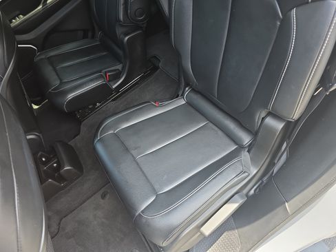 Used 2021 Jeep Grand Cherokee L Limited AWD/4WD image 15