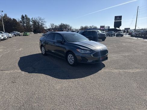 Used 2020 Ford Fusion S FWD image 2