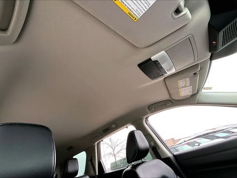 Used 2022 Nissan Pathfinder SL image 13