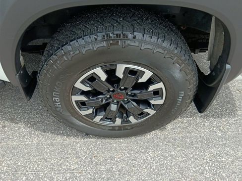 Used 2024 Nissan Frontier Pro-X RWD image 22