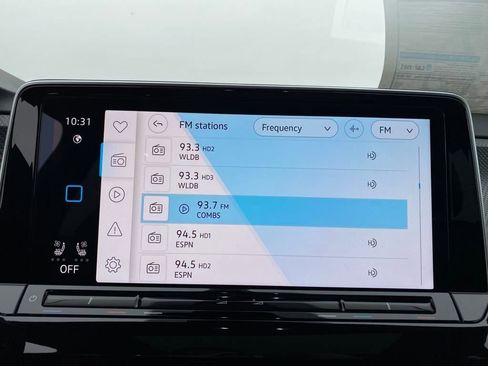 New 2025 Volkswagen Atlas Cross Sport SEL image 20