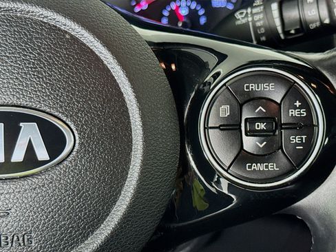 Used 2020 Kia Soul EX w/ Option Group 015 FWD image 13