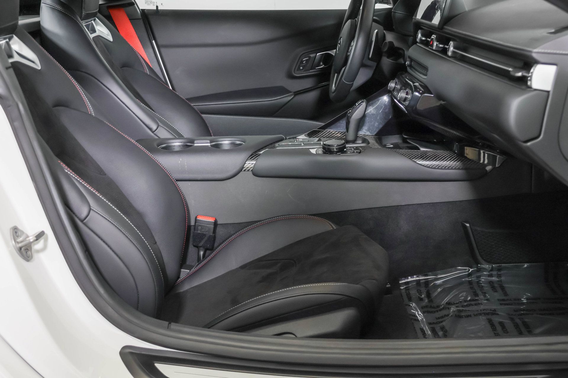 Used 2026 Toyota Supra w/ Driver Assist Package RWD image 38