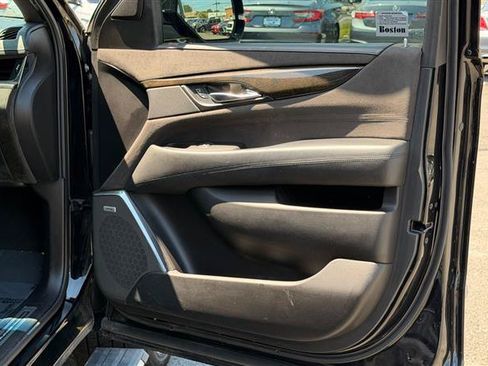 Used 2017 Cadillac Escalade Platinum AWD/4WD image 37