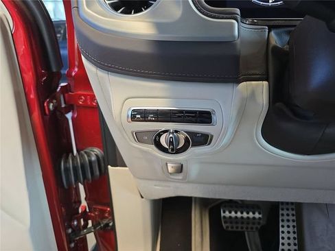 Certified 2024 Mercedes-Benz G 63 AMG 4MATIC image 33