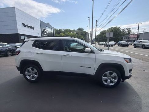 Used 2020 Jeep Compass Latitude w/ Popular Equipment Group AWD/4WD image 9