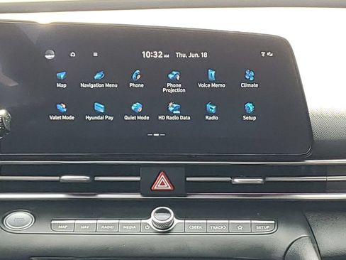 Certified 2024 Hyundai Elantra SEL FWD image 14