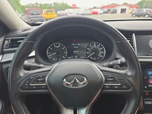 Used 2019 INFINITI QX50 Luxe FWD image 17