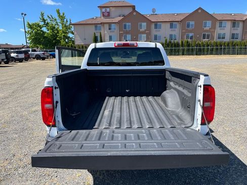 Used 2022 Chevrolet Colorado W/T RWD image 27