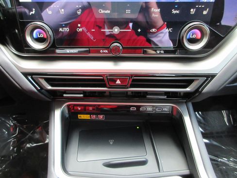 Used 2026 Lexus TX 350 AWD w/ Technology Package image 47