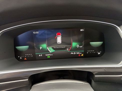 Used 2023 Volkswagen Tiguan SE R-Line FWD image 25