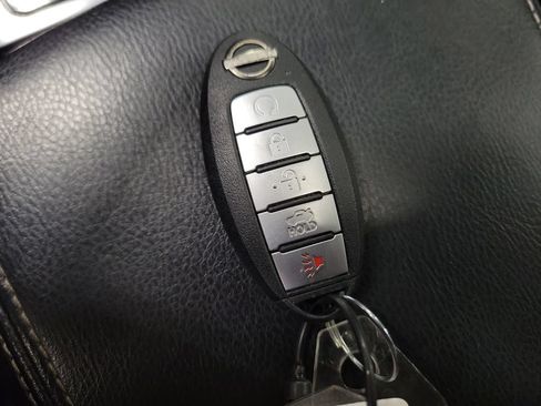 Used 2023 Nissan Maxima SL FWD image 18