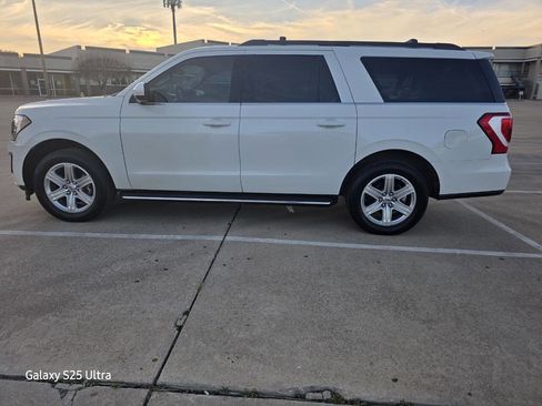 Used 2020 Ford Expedition Max XLT w/ Equipment Group 202A image 9