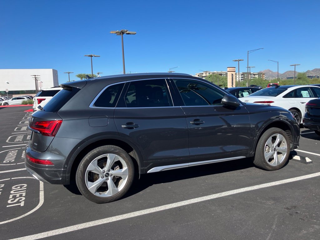 Used 2021 Audi Q5 Prestige w/ Prestige Package AWD/4WD image 4