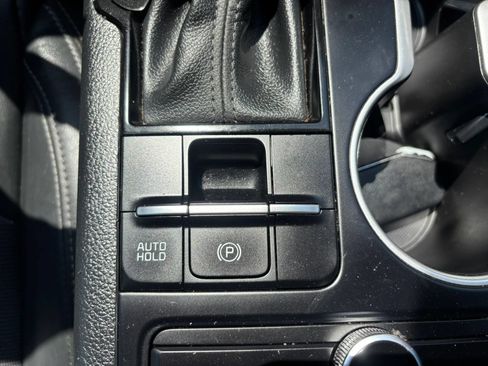 Used 2022 Kia K5 GT-Line FWD image 38