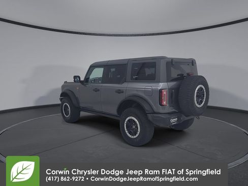 Used 2023 Ford Bronco Badlands w/ Sasquatch Package AWD/4WD image 11