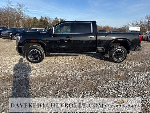 Used 2025 GMC Sierra 2500 Denali w/ Denali Reserve Package image 2