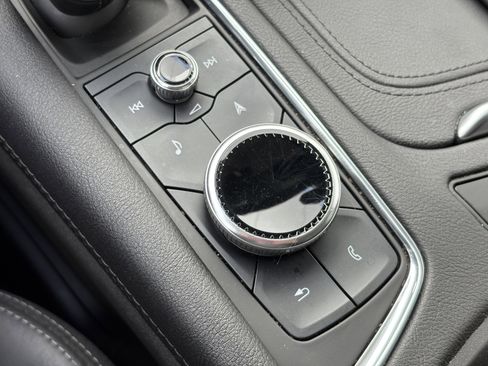 Certified 2023 Cadillac XT5 Premium Luxury image 24