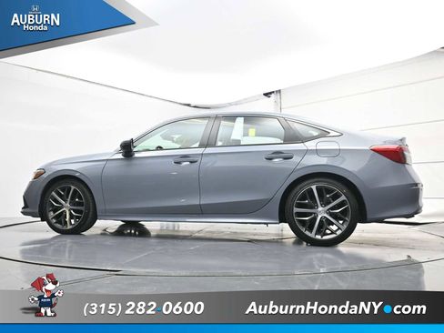 Used 2024 Honda Civic Touring image 18