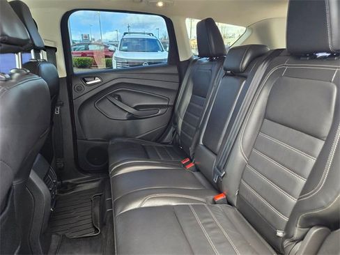 Used 2018 Ford Escape Titanium image 18