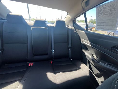 Used 2025 Nissan Altima 2.5 SV image 37