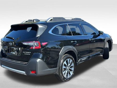 Used 2025 Subaru Outback Touring w/ Popular Package #2 image 7