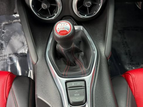 Used 2016 Chevrolet Camaro SS RWD image 15