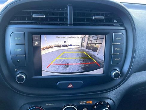 Used 2025 Kia Soul LX w/ LX Technology Package image 20