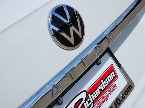 Used 2022 Volkswagen Atlas Cross Sport SE image 18