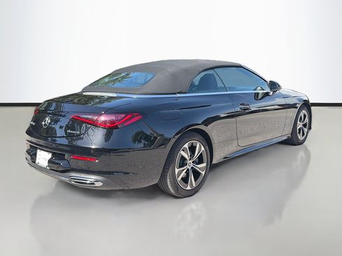 Used 2025 Mercedes-Benz CLE 300 4MATIC Cabriolet image 5
